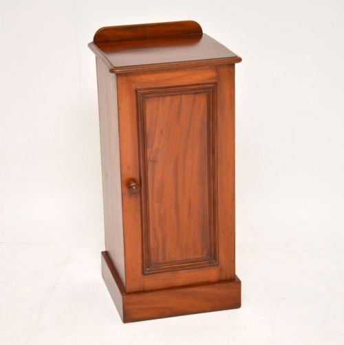 Antique Victorian Mahogany Bedside Cabinet