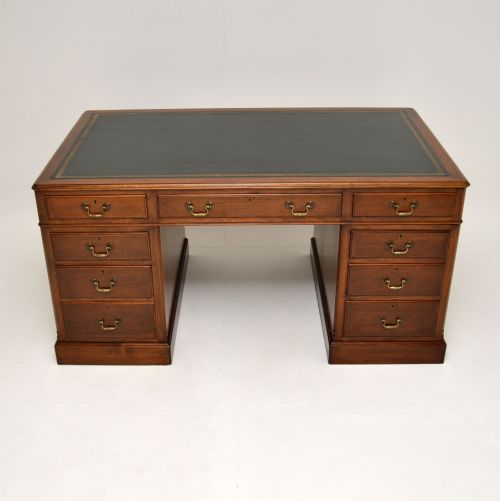 fig 1. Large Antique Georgian Style Mahogany Pedestal Desk
