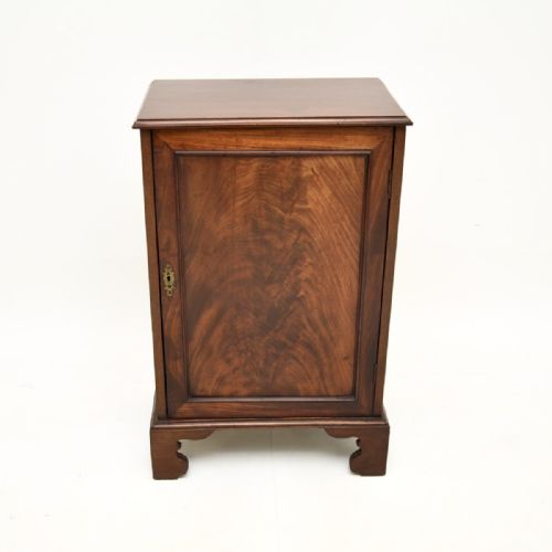 fig 1. Antique Georgian Mahogany Side Cabinet
