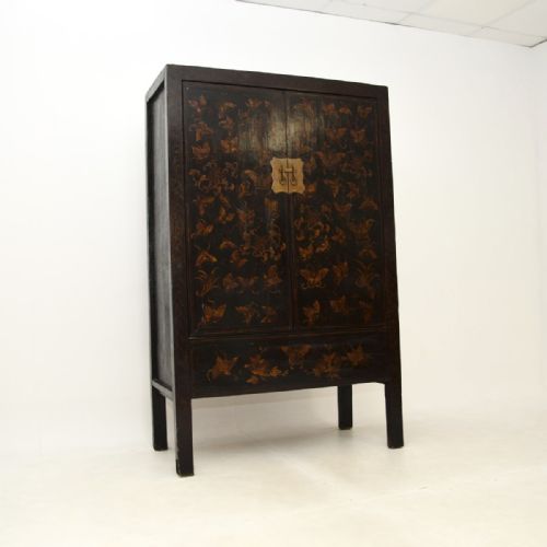 ANTIQUE ORIENTAL LACQUERED CHINOISERIE WEDDING CABINET