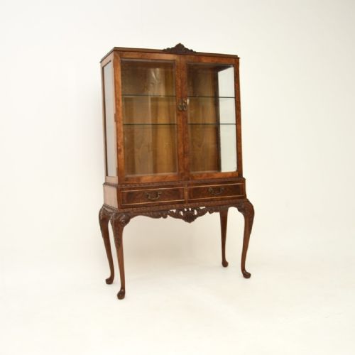 ANTIQUE BURR WALNUT QUEEN ANNE STYLE DISPLAY CABINET