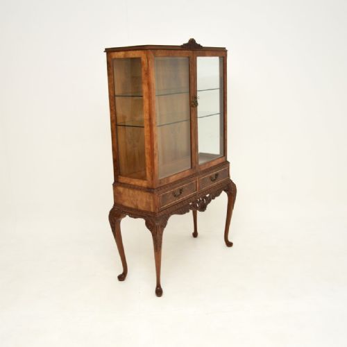ANTIQUE BURR WALNUT QUEEN ANNE STYLE DISPLAY CABINET - ADDITIONAL PHOTO 4