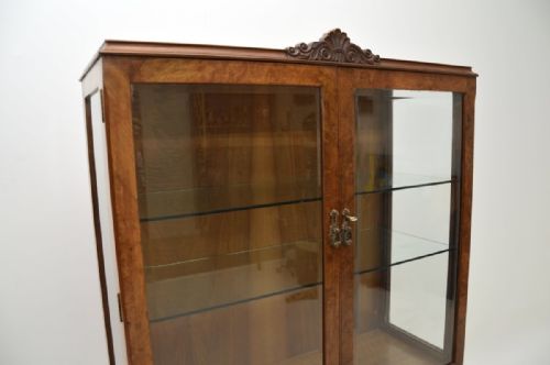 ANTIQUE BURR WALNUT QUEEN ANNE STYLE DISPLAY CABINET - ADDITIONAL PHOTO 5