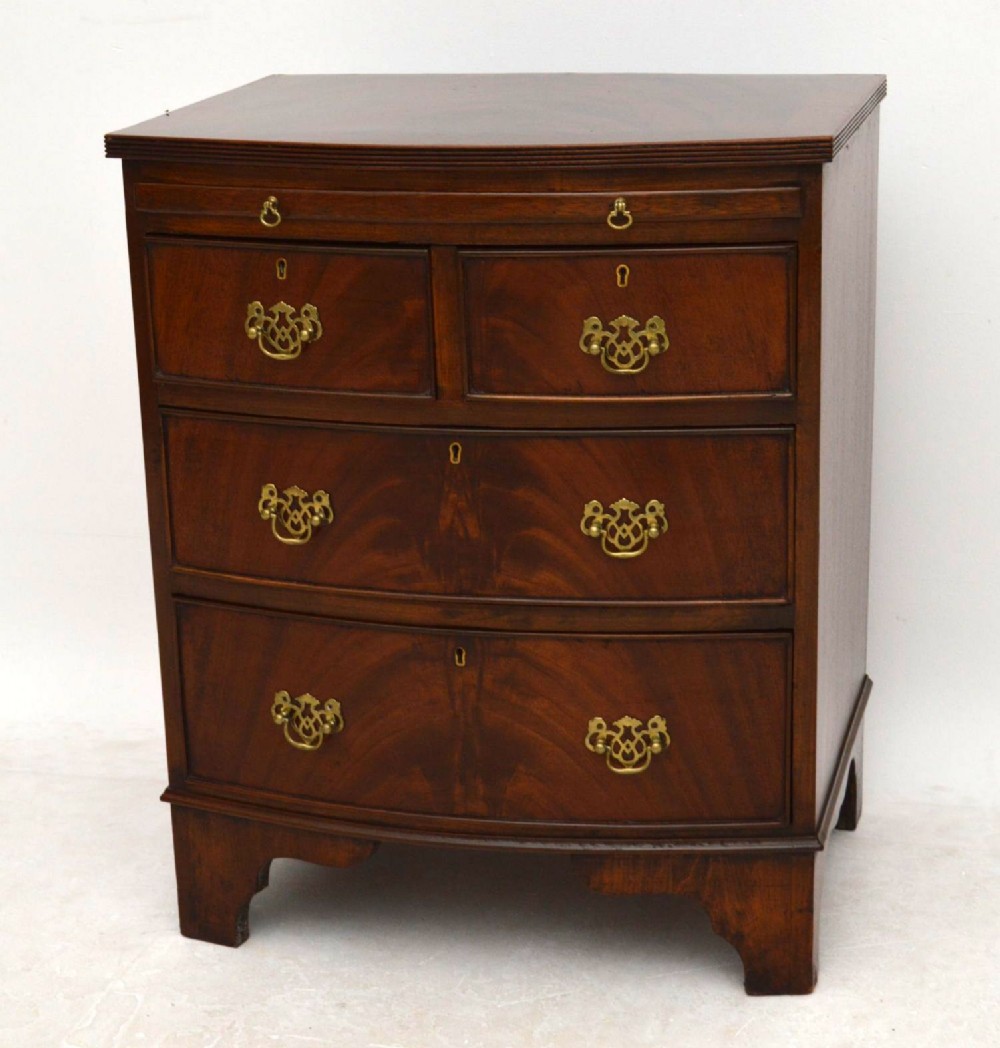 Small Antique Edwardian Mahogany Chest of Drawers