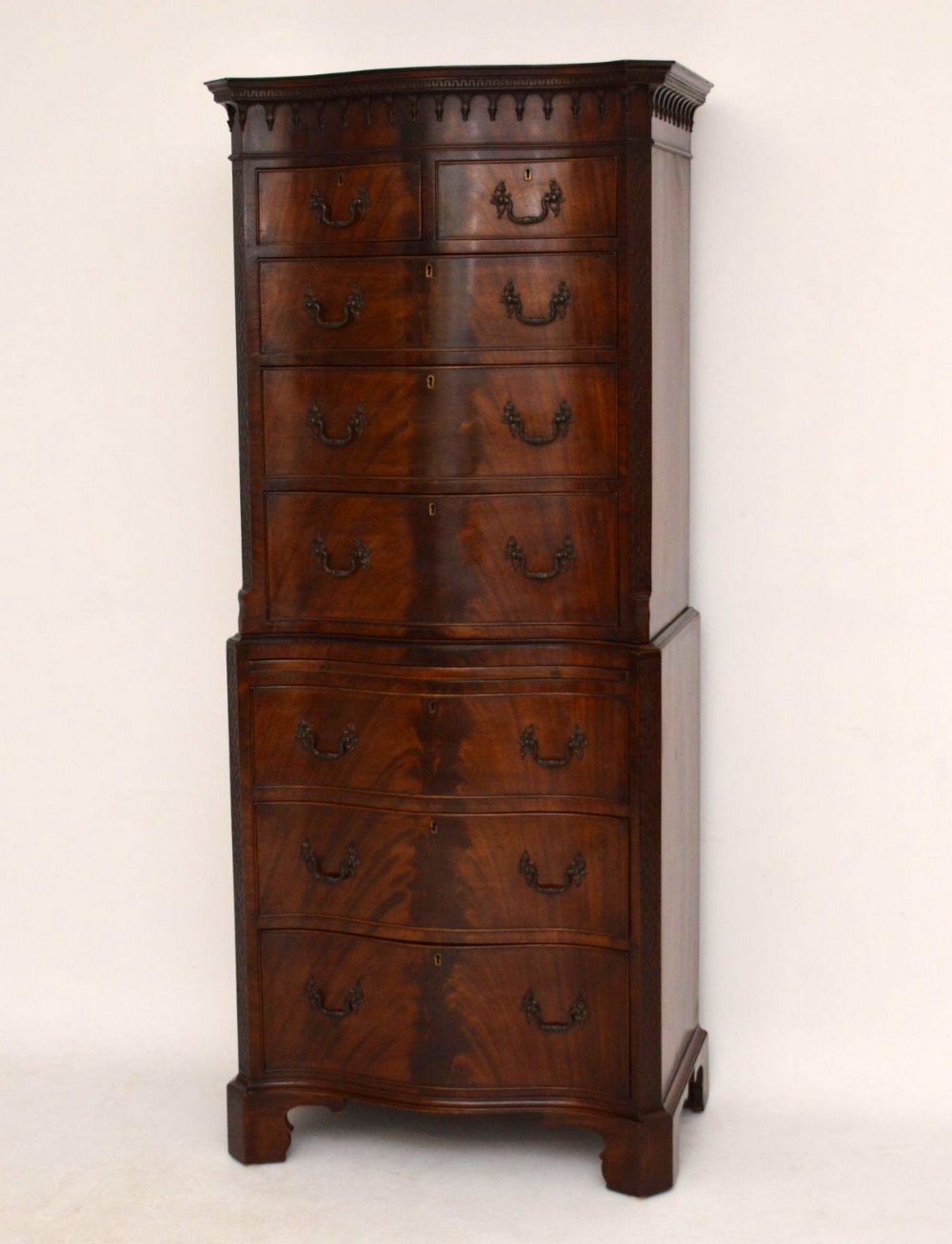 Antique Mahogany Serpentine Fronted Chest on Chest - Tallboy