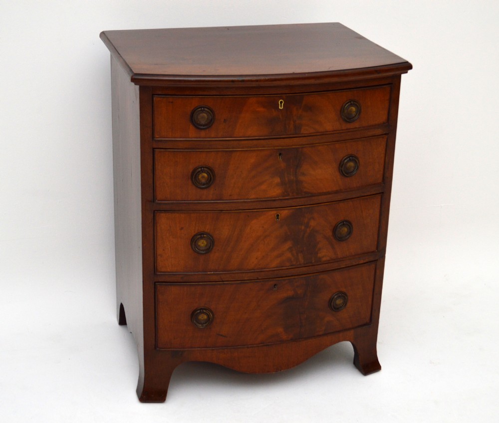 Small Antique Bow Fronted Chest of Drawers