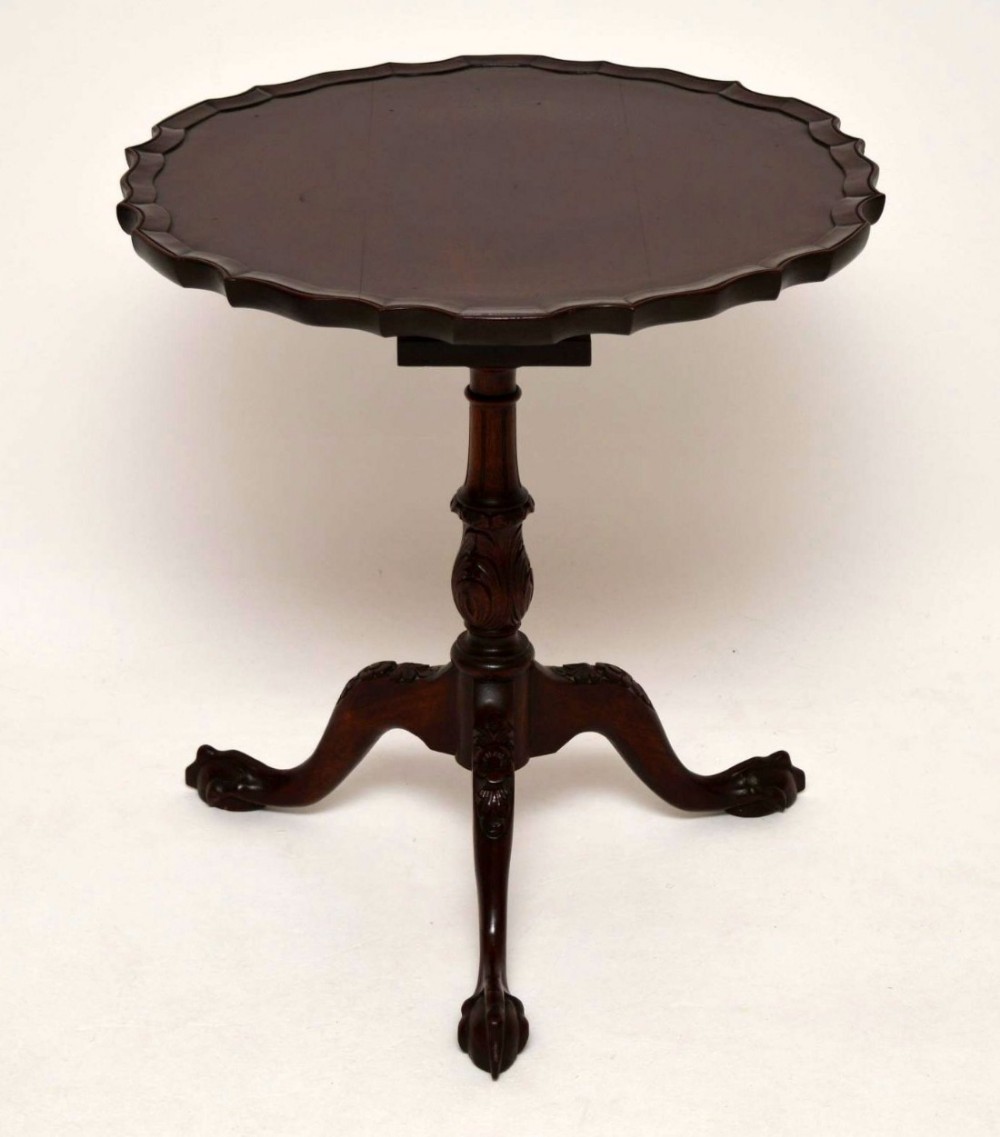 Antique Mahogany Tilt Top Pie Crust Table