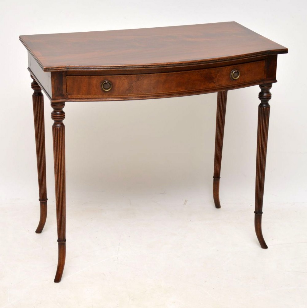 Antique Georgian Style Mahogany Side Table 