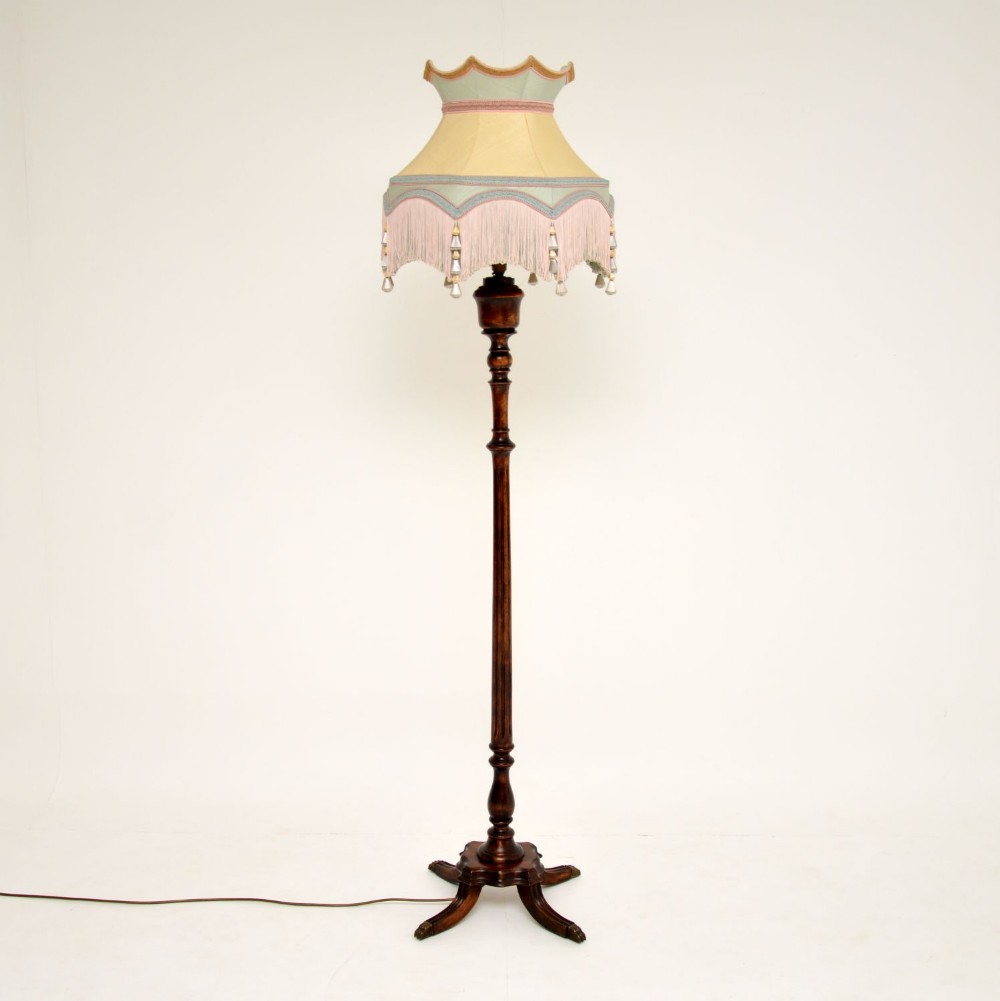 Antique Style Mahogany Floor Lamp