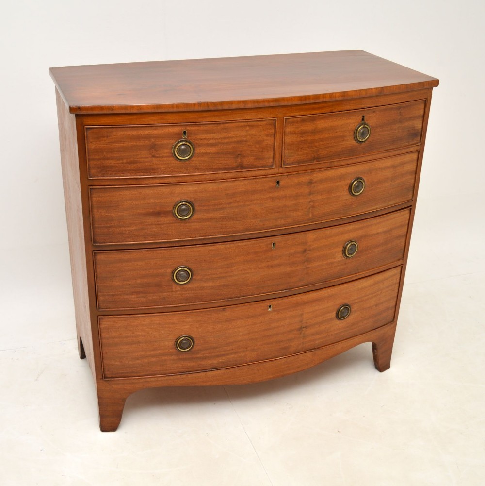 Antique Georgian Bow Fronted Mahogany Chest of Drawers
