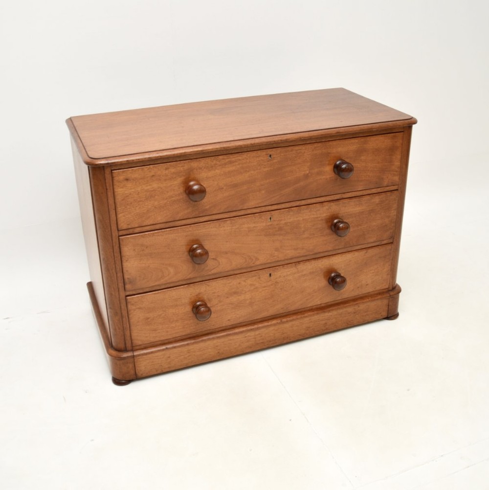 Antique Victorian Mahogany Chest of Drawers

