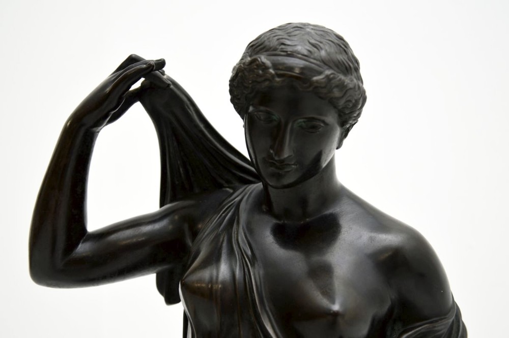 Detail View