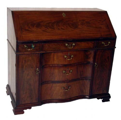 Antique Bureaux Geo III 18th Century Georgian Chippendale Design Mahogany Bureau. C.1760.