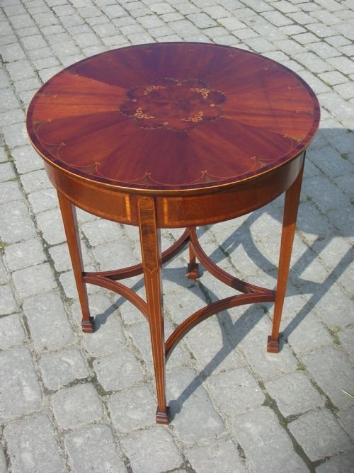 Antique Edwardian Mahogany Circular Lamp Table