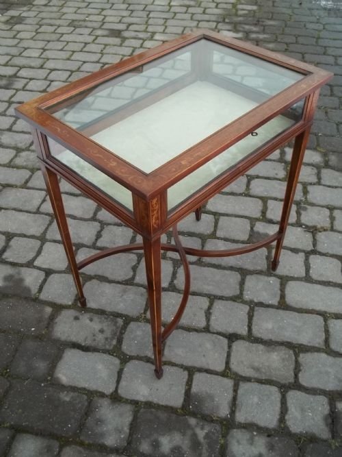 Antique Inlaid Mahogany Bijouterie Cabinet