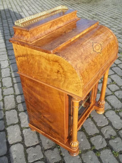 Antique Burr Walnut Inlaid Piano Top Davenport