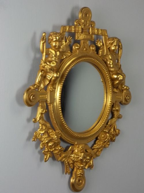 Antique Coalbrookdale Gilt Convex 19th Century Round Circular Bulls Eye Hanging Looking Glass Mirror. C.1870.
