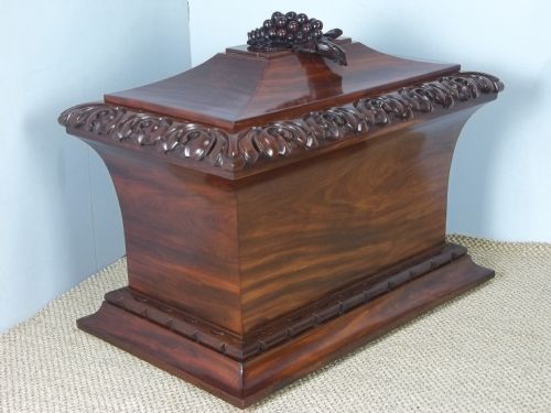A  Fabulous Quality Stamped T.feetham Georgian Regency Mahogany Wine Cooler Cellarette. C.1820.
