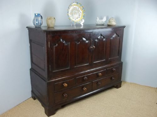 Antique Mid Wales Welsh Early 18th Century Georgian Small Low Oak Linen Clothes Press Cupboard. C.1720