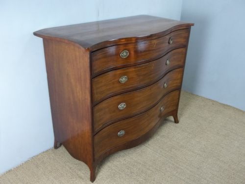 Antique 18th Century George III Georgian Mahogany Inlaid Serpentine Shaped Hepplewhite  Chest of Drawers Commode. C.1790
