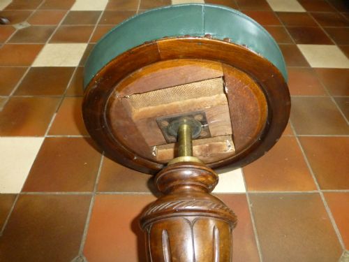 19TH CENTURY LEATHER UPHOLSTERED REVOLVING WALNUT PIANO DRESSING TABLE STOOL - ADDITIONAL PHOTO 4