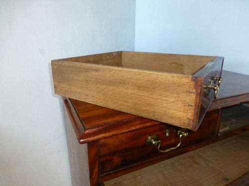 18TH CENTURY GEORGIAN MAHOGANY SMALL 30 BACHELORS CHEST OF DRAWERS - ADDITIONAL PHOTO 6