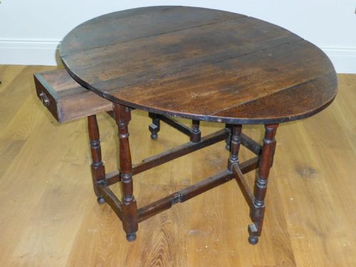Oak 18th Century Gateleg Dining Table