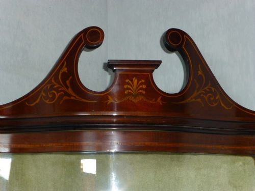 SUPERIOR EDWARDS AND ROBERTS MAHOGANY MARQUETRY INLAID SERPENTINE SHAPED FRONTED STANDING DOUBLE HEIGHT CORNER CUPBOARD DISPLAY CABINET C1900 - ADDITIONAL PHOTO 2