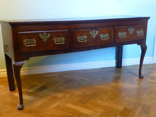 18TH CENTURY GEORGIAN OAK DRESSER BASE