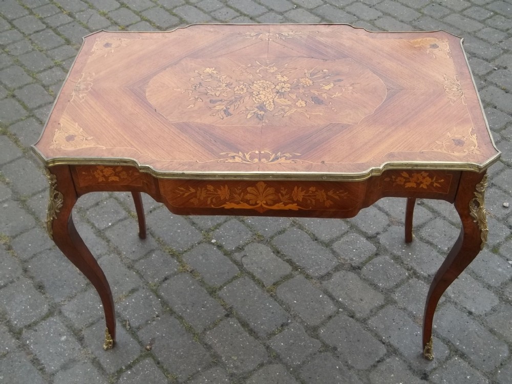 A stunning quality marquetry inlaid bureau plat of French walnut rosewood kingwood writing centre sofa side library table design