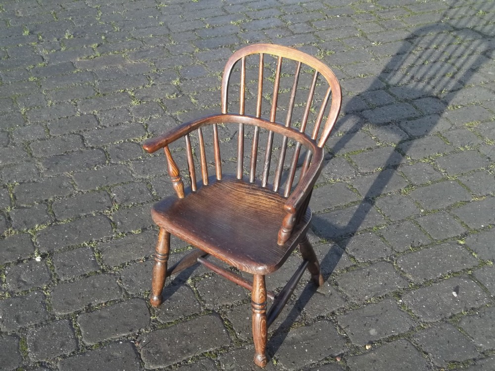 Antique Georgian 19th century ash and elm child's Windsor dolls stick back small arm chair