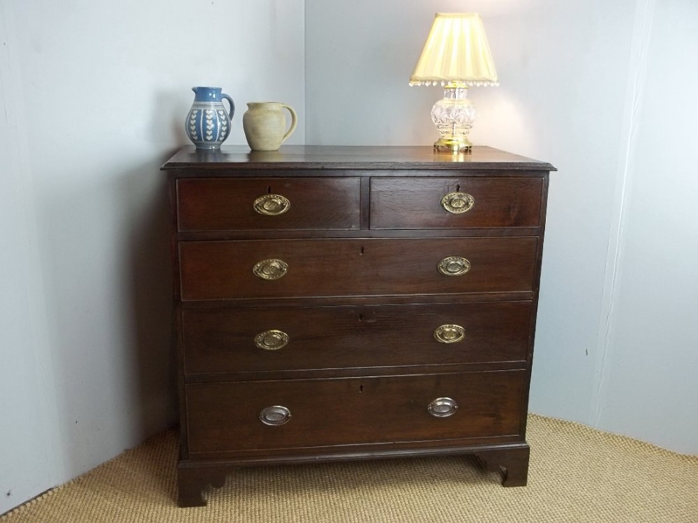 Antique Georgian 18th century Welsh oak small chest of drawers