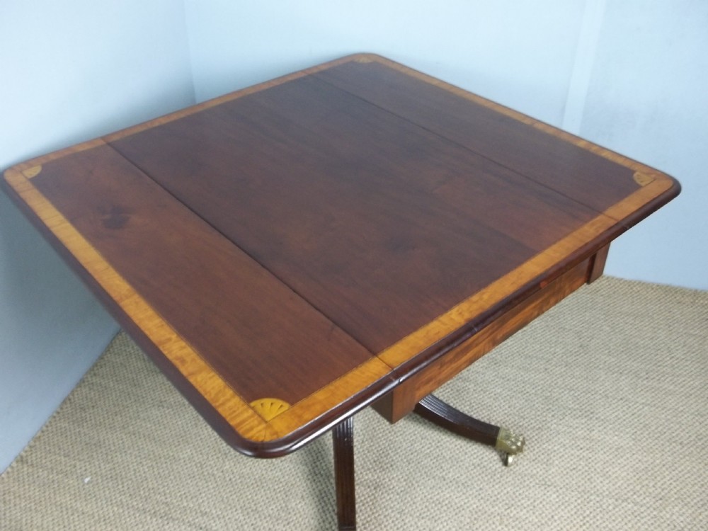 Antique Regency Georgian mahogany and satinwood inlaid Pembroke sofa hall dining lamp side centre table. C.1810. View IV