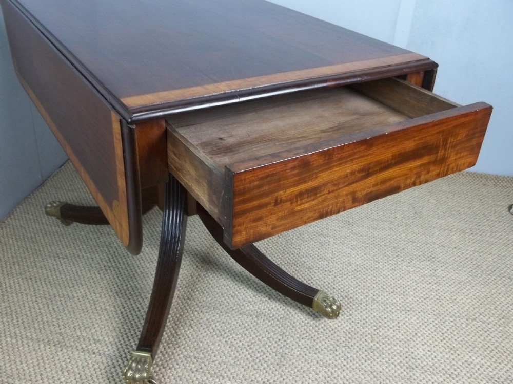 Antique Regency Georgian mahogany and satinwood inlaid Pembroke sofa hall dining lamp side centre table. C.1810. View VII