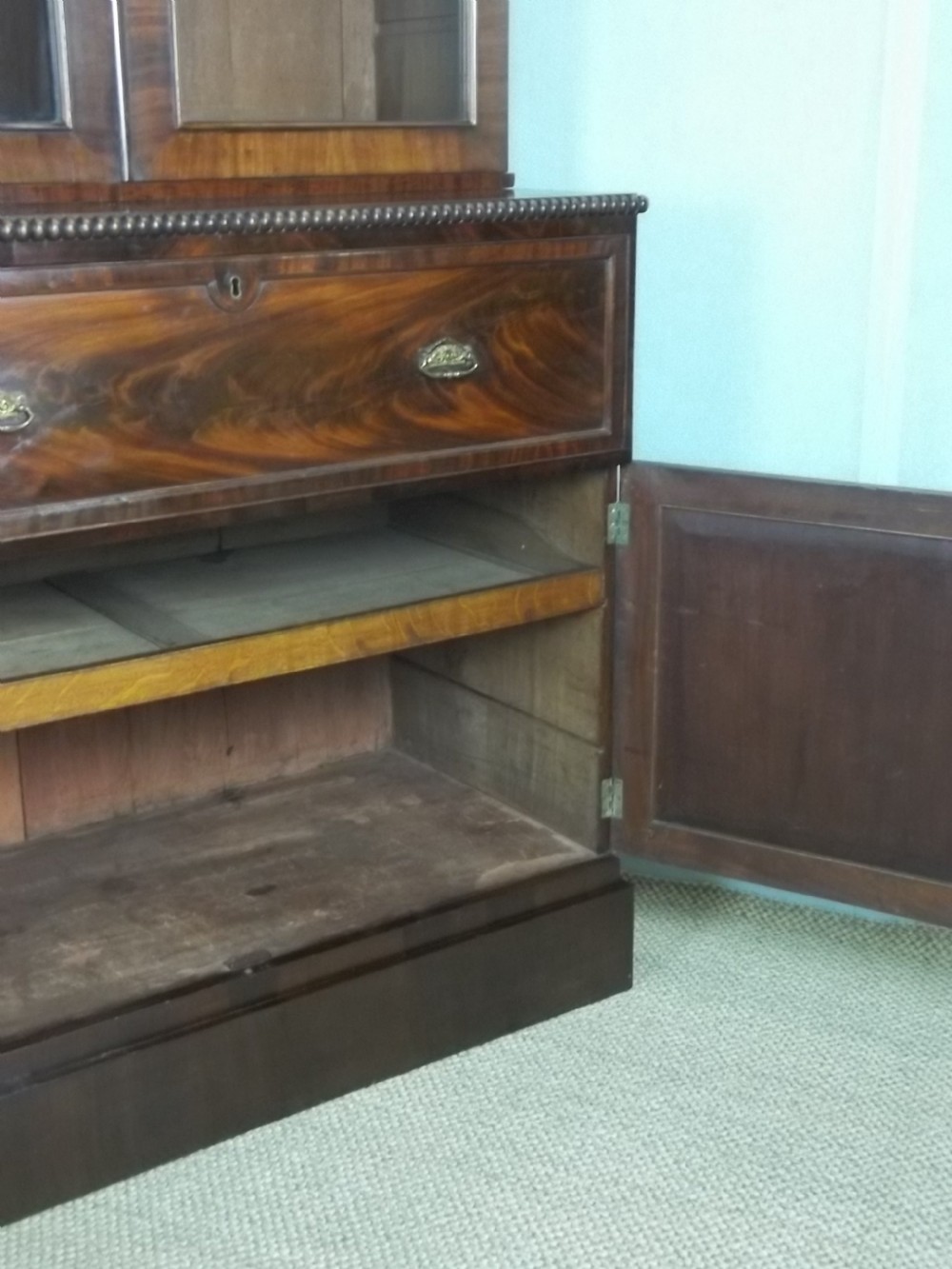 Antique Regency 19th century William IV mahogany glazed secretaire bookcase cupboard with adjustable shelves. C1830. View VII
