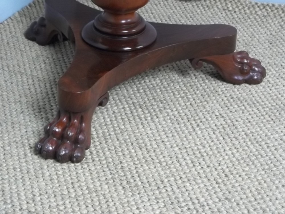 Antique Regency William IV small mahogany centre tripod pedestal dining circular round hall lamp occasional side table. C.1830. View IV