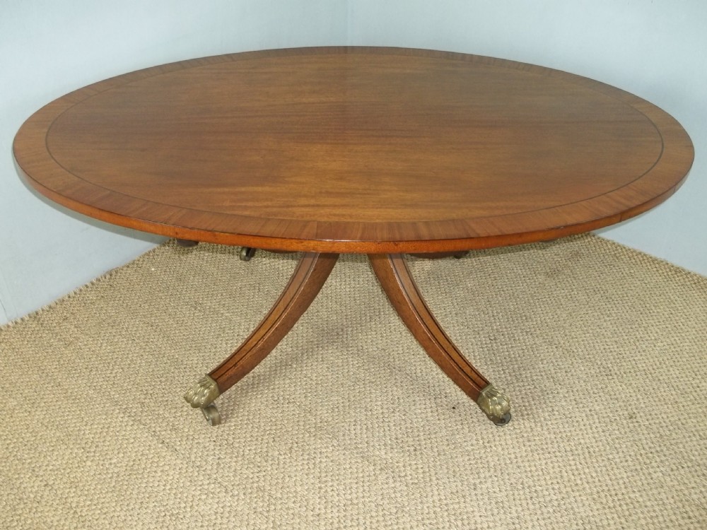 Antique Regency Georgian mahogany inlaid cross banded oval coffee table