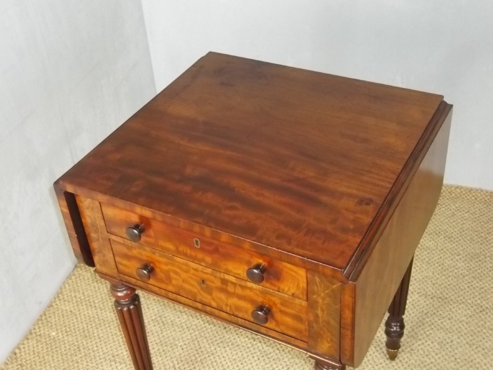 A Regency Gillows small mahogany drop leaf Pembroke lamp works table View VI