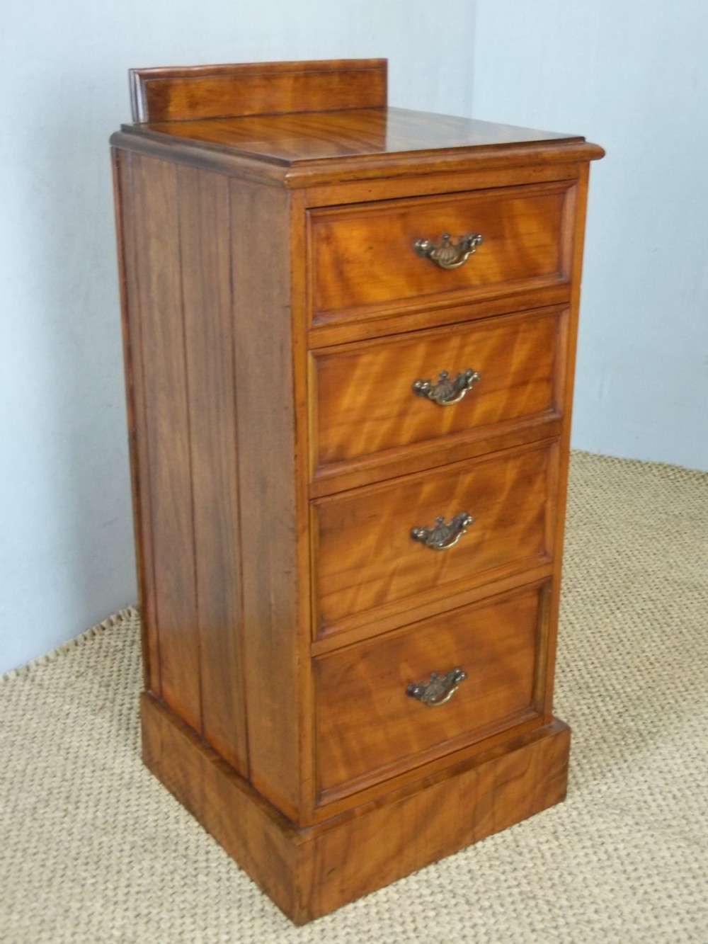 A pair of antique 19th century small satin birch wood satinwood bedside cabinet chest of drawers View II