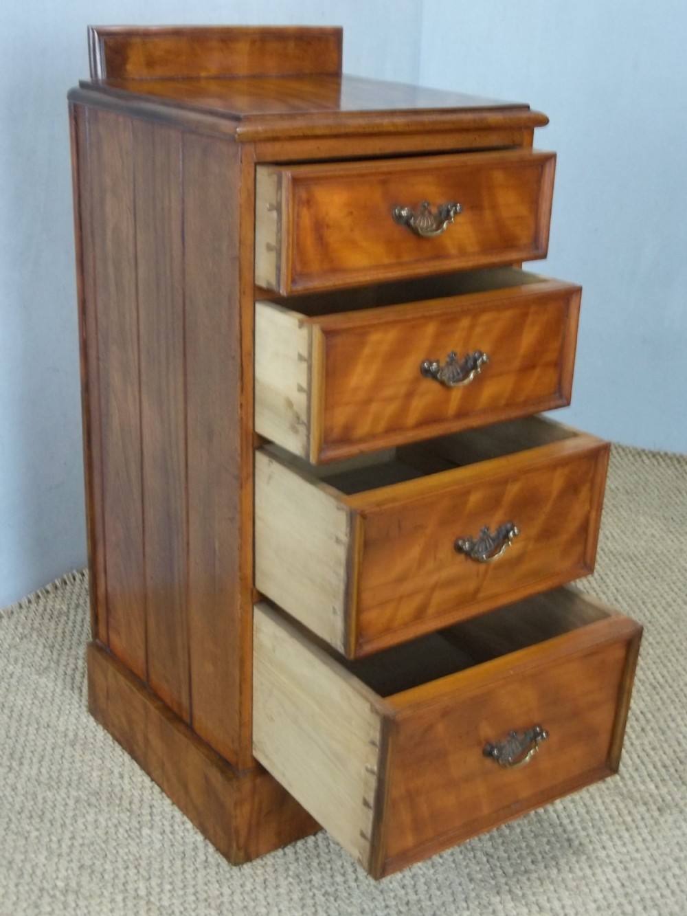 A pair of antique 19th century small satin birch wood satinwood bedside cabinet chest of drawers View III