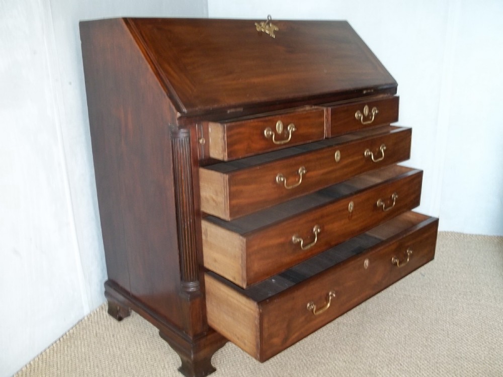 Antique Georgian 18th century mahogany writing bureau table desk C.1755 View VI