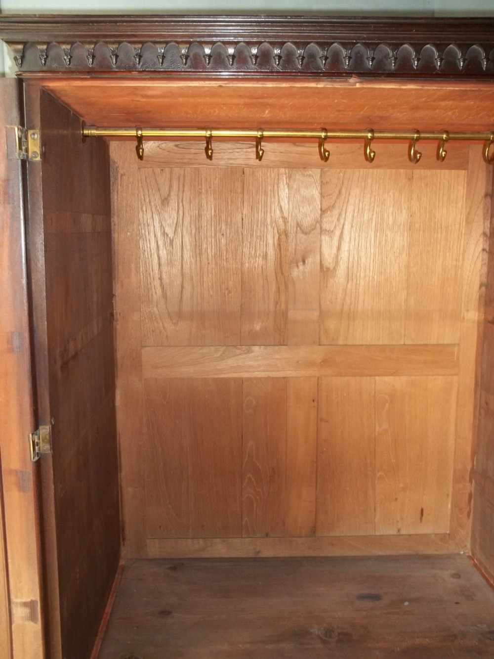 18th century Georgian small Channel Islands mahogany clothes linen press cupboard wardrobe. C1770. View VI