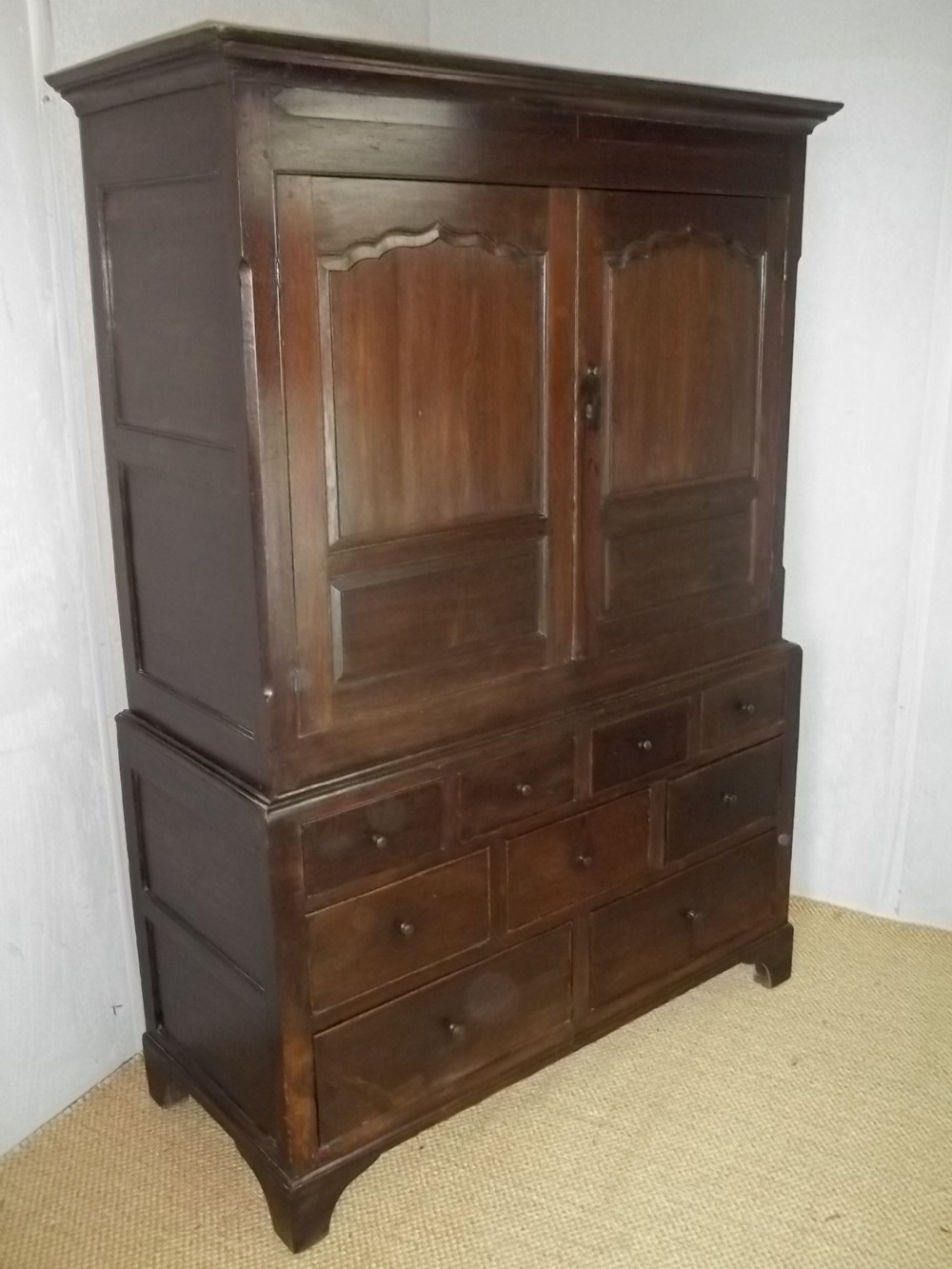 18th Century Georgian Welsh oak livery linen clothes hanging press housekeepers cupboard. C 1780.