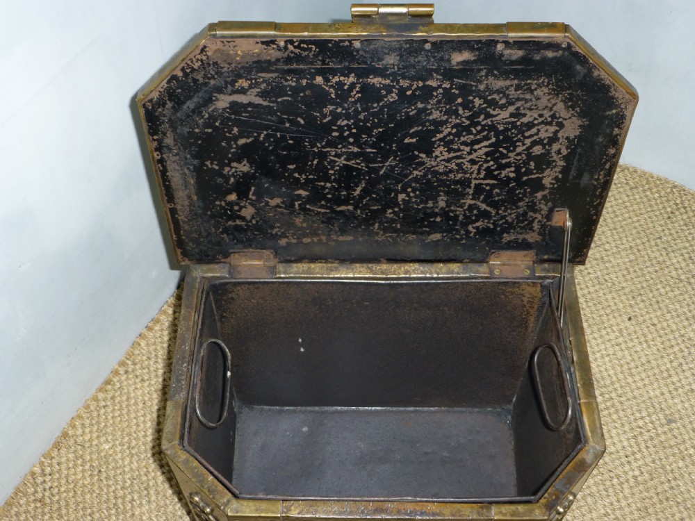  Fabulous large antique brass Arts and Crafts coal purdonium bucket bin box scuttle  C.1890. View VI