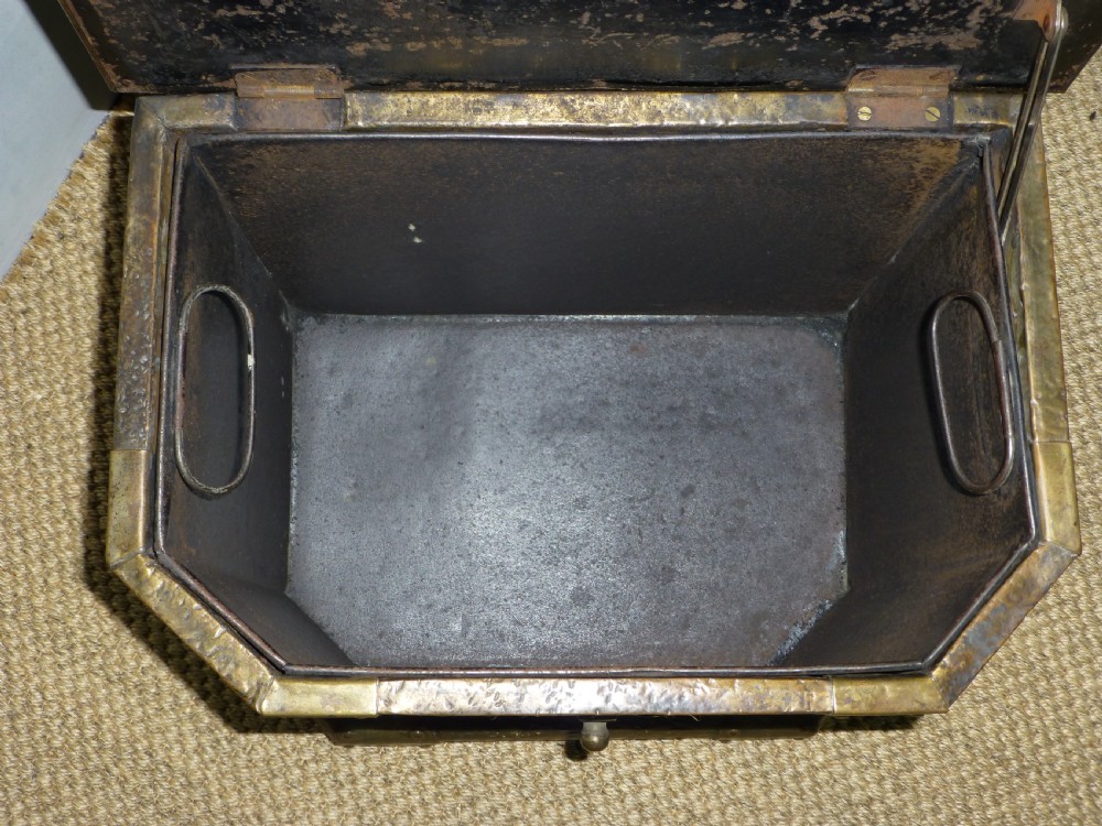  Fabulous large antique brass Arts and Crafts coal purdonium bucket bin box scuttle  C.1890. View VII