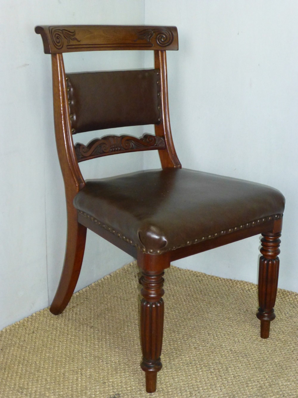 Fabulous quality set of six Gillow Regency Georgian 6 upholstered  reeded leg Gillows mahogany dining chairs View II
