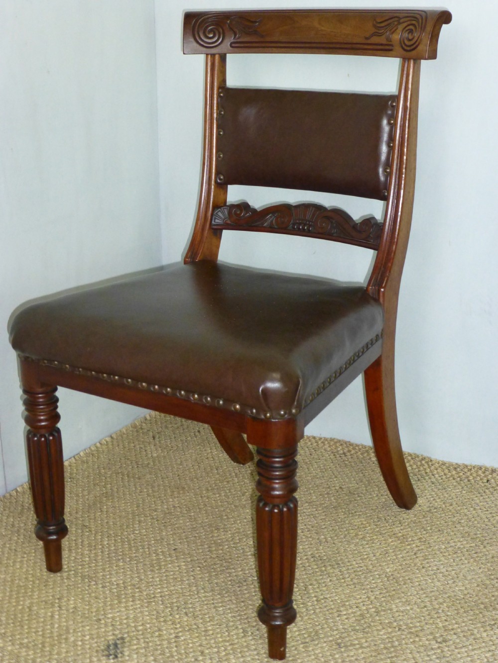 Fabulous quality set of six Gillow Regency Georgian 6 upholstered  reeded leg Gillows mahogany dining chairs View III