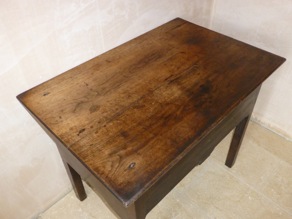 18th century Welsh oak George III lowboy dressing hall lamp side table View VII