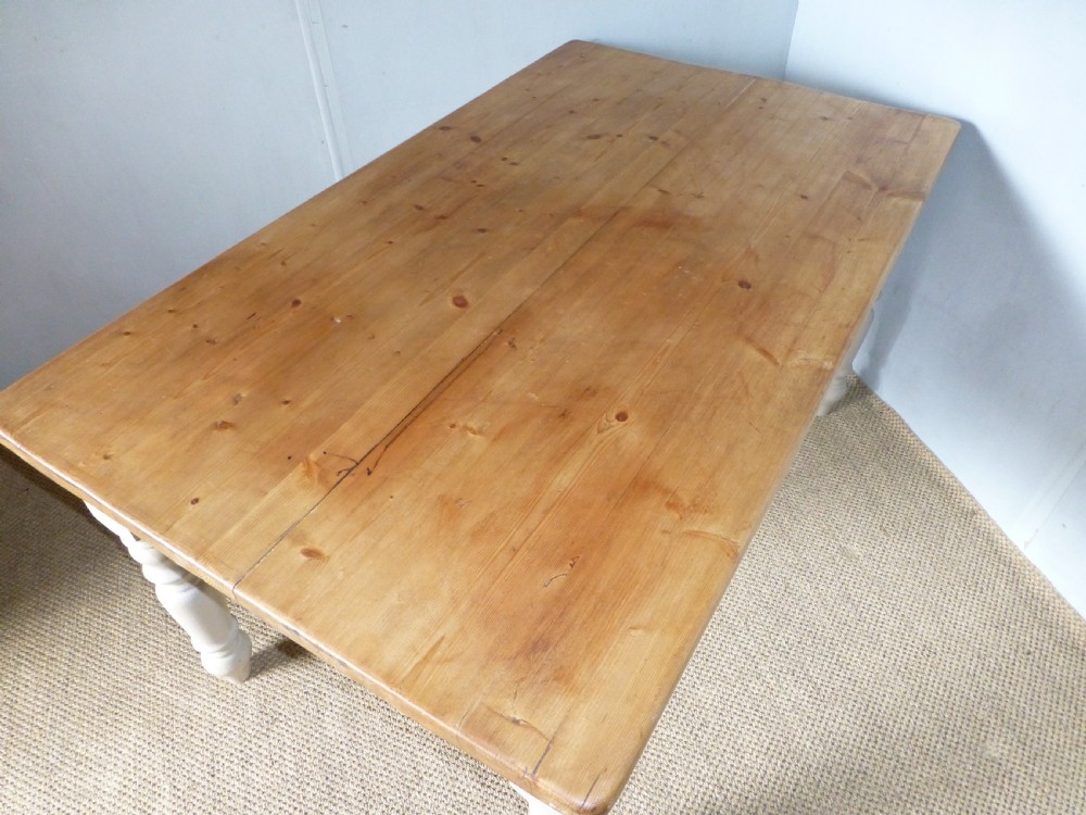 pine scrub top farmhouse kitchen table View IV