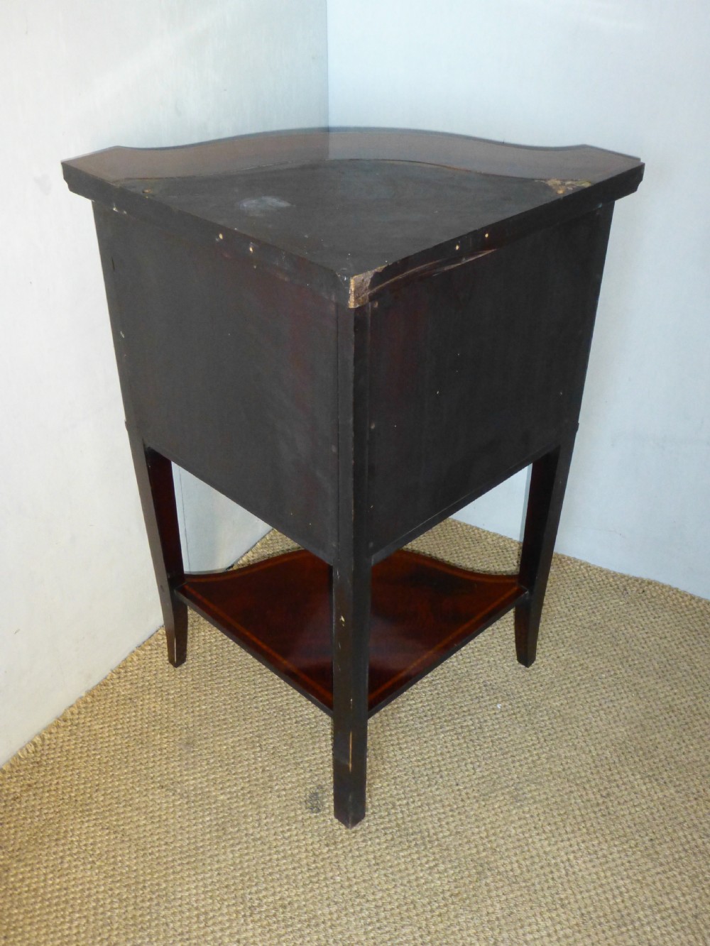 Superior Edwards and Roberts mahogany marquetry inlaid serpentine shaped  fronted standing double height corner cupboard cabinet. C1900. View X